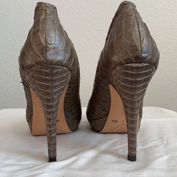 Vince Camuto Brown Pumps - Picture 4 of 4